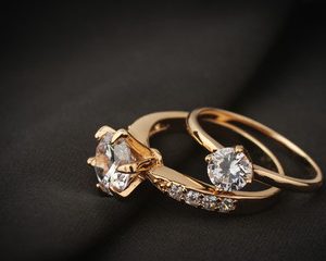 Gold Rings with diamond